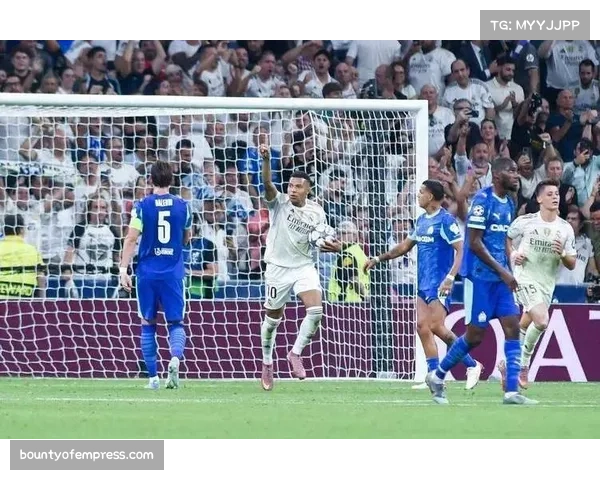 姆巴佩点球失误引发关注，皇马前锋心理负担加剧