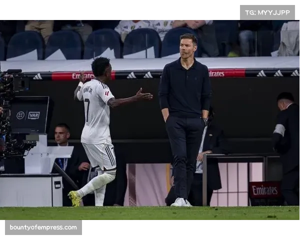 维尼修斯与阿隆索私下交流，主帅要求内部问题不可外泄